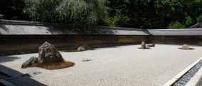 jardin-pierres-ryoanji-zen-haiku